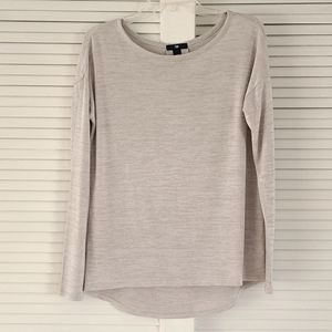 Gap Lightweight Sweater Top. Sz Small.   Beige/ White.  Neutral